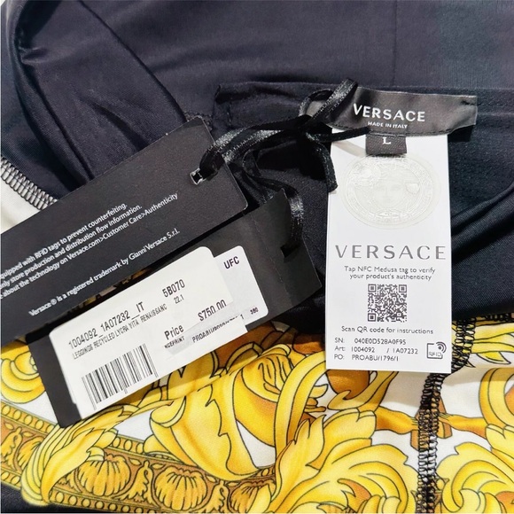 Authentic Versace Medusa Renaissance Print Leggings Black Gold Size L NWT $750 - Picture 7 of 12